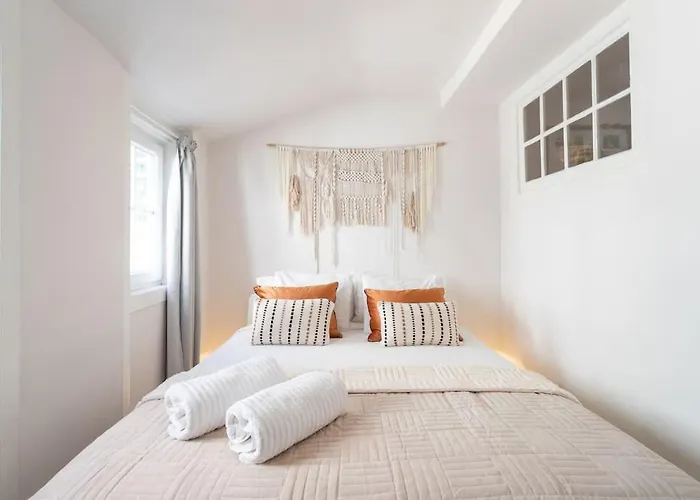 The White Suite Principe Real