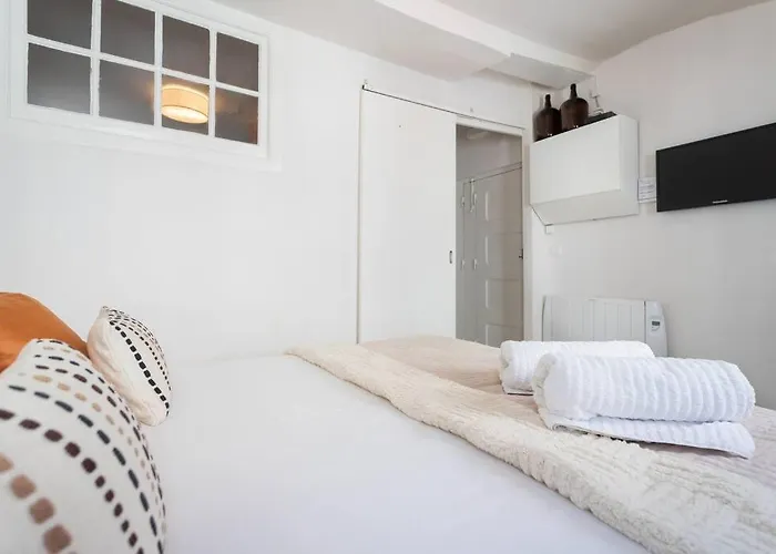 The White Suite Principe Real