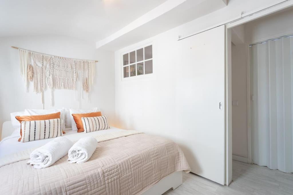 Apartment The White Principe Real Lisbon